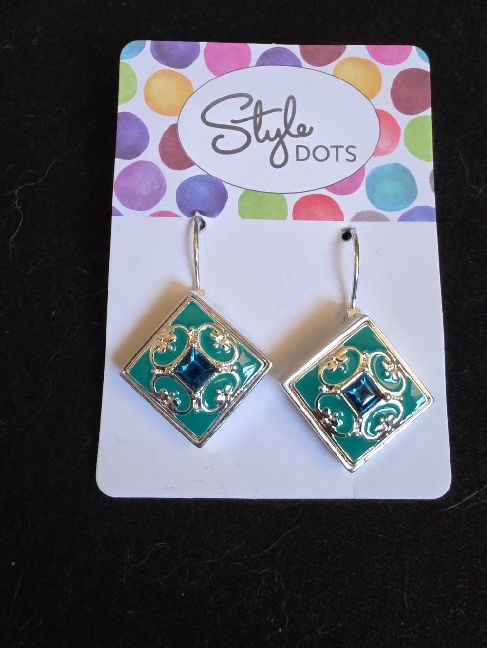STYLE DOTS Teal and Blue Square Snap Drop Earrings